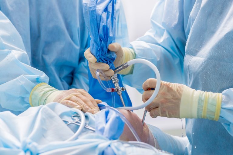 Understanding Minimally Invasive Options for Knee Pain Relief
