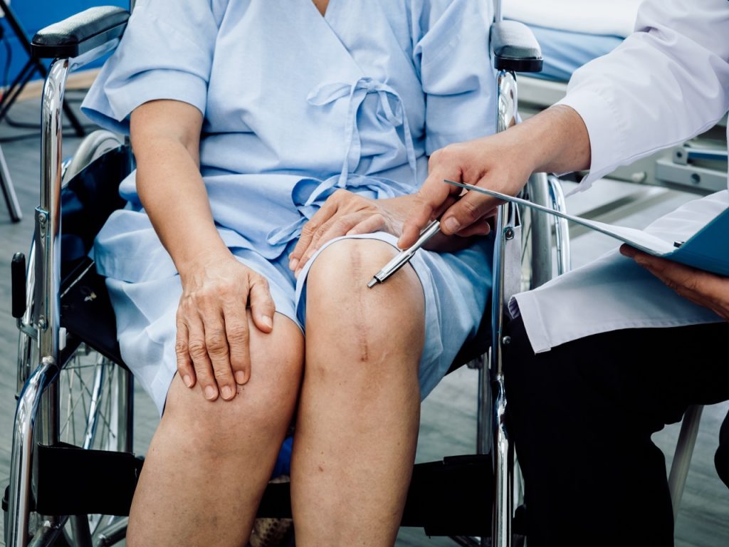 knee pain surgery